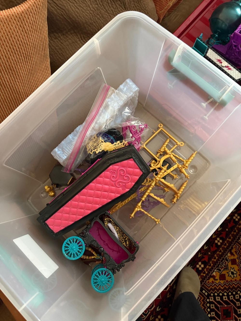 Monster high playsets (lmk which you’re interested in)